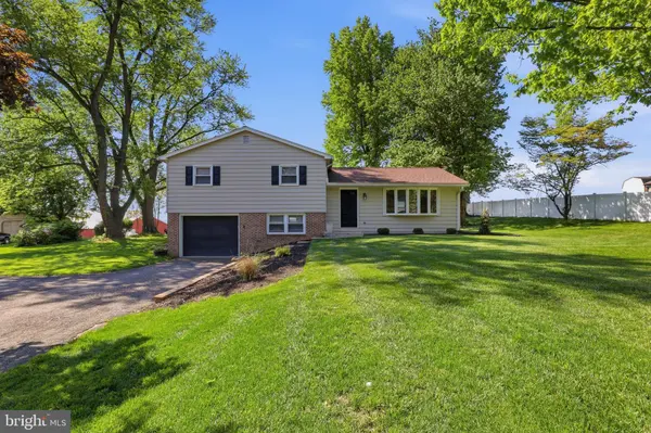 664 SHULTZ RD, Washington Boro, PA 17582