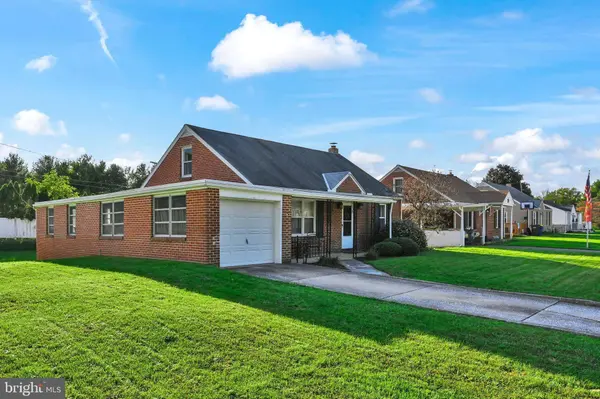 860 HESS RD, York, PA 17404