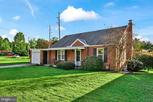 860 HESS RD, York, PA 17404