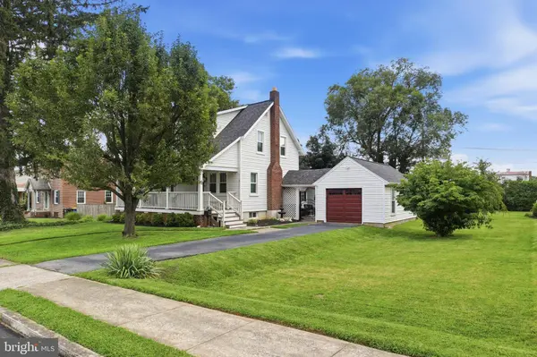 2042 W STANTON ST, York, PA 17404