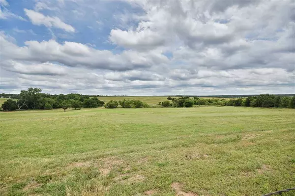 3848 CS 2780, Ninnekah, OK 73067