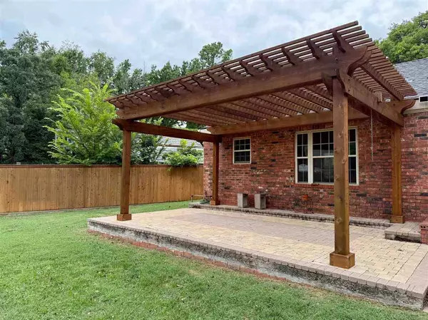 2518 Wildwood Pl, Duncan, OK 73533