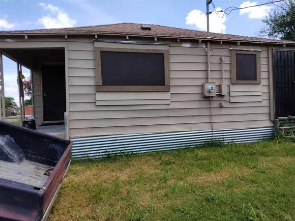 302 SW 20th, Lawton, OK 73501