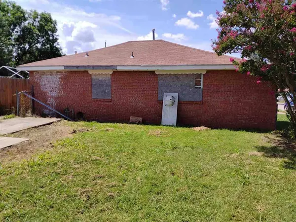 302 SW 20th, Lawton, OK 73501