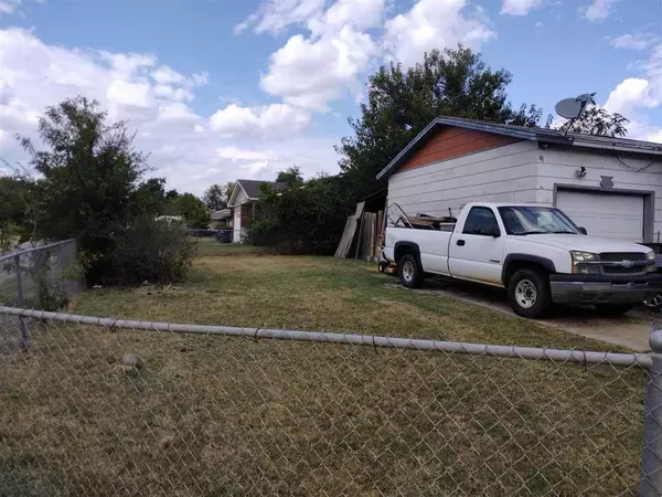 2815 SW J Ave, Lawton, OK 73505