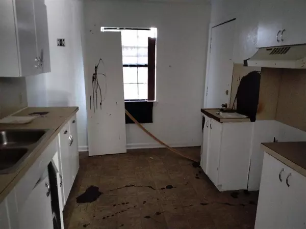 2709 NW Denver Ave, Lawton, OK 73505