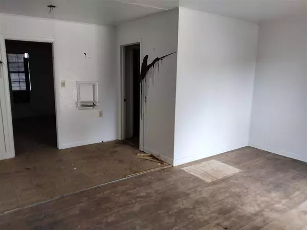 2709 NW Denver Ave, Lawton, OK 73505