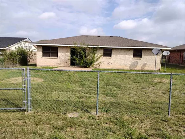 6404 SW Glenhaven Ave, Lawton, OK 73505