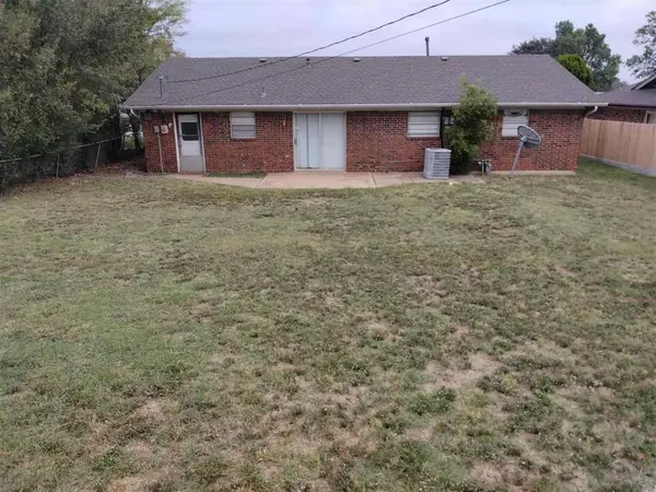 4820 NW Williams Ave, Lawton, OK 73505