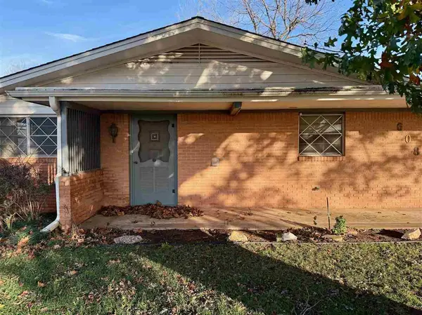 608 S 8th, Marlow, OK 73533