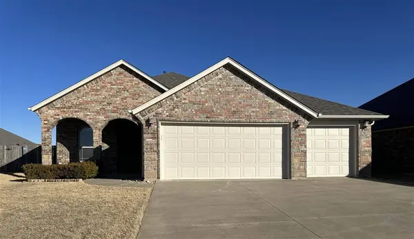 7705 Bradley Ct, Lawton, OK 73505