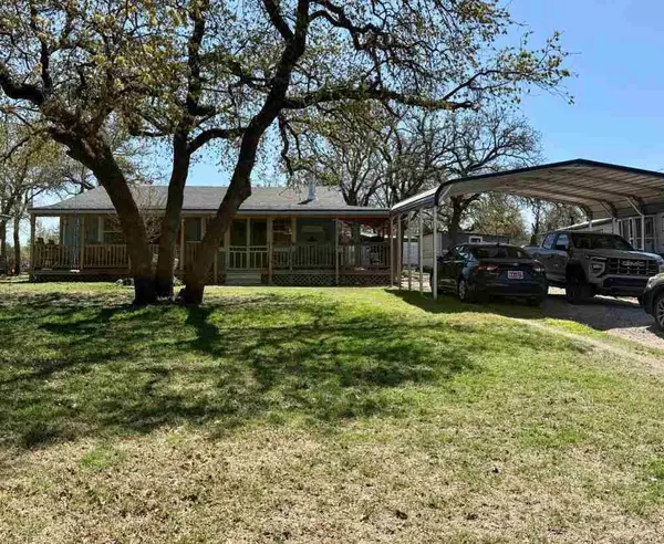 6424 N Shore, Marlow, OK 73055