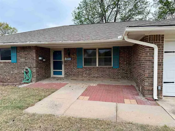 2110 W Amhurst Ave, Duncan, OK 73533