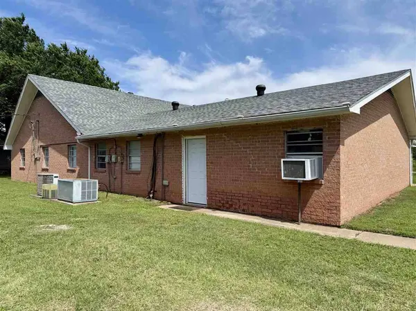 900 Garfield, Ryan, OK 73565