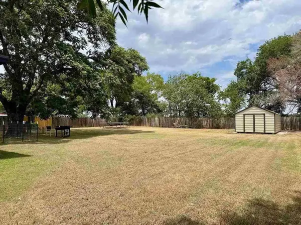 282962 E 1800 Rd, Comanche, OK 73529