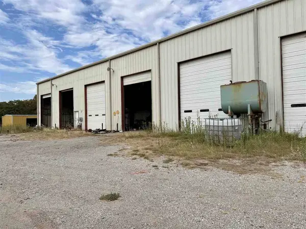 2525 S 42nd St, Duncan, OK 73533