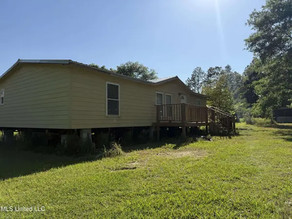 22223 Mcghee Drive, Saucier, MS 39574