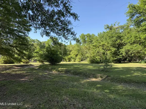 22223 Mcghee Drive, Saucier, MS 39574