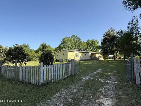 22241 Mcghee Drive, Saucier, MS 39574