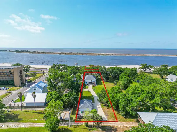 544 Beach Boulevard, Biloxi, MS 39530