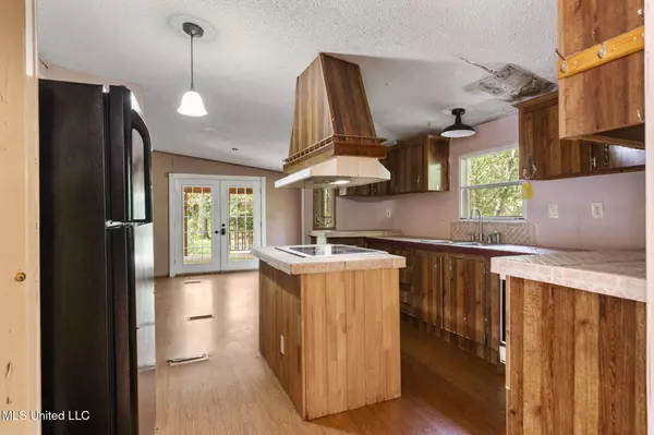 22219 Mcghee Drive, Saucier, MS 39574