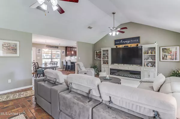 24181 Success Road, Saucier, MS 39574