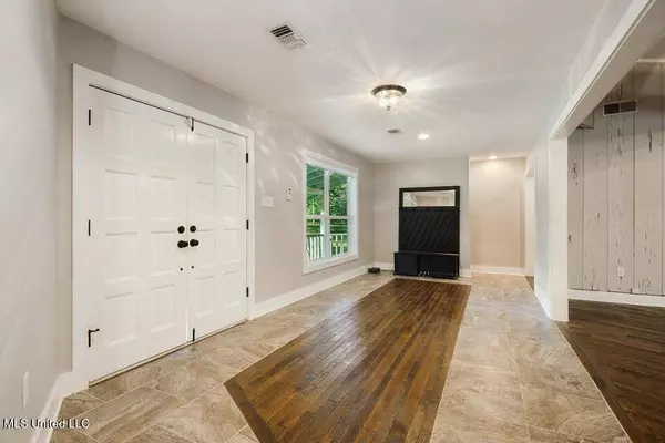 18153 Doc Lizana Rd. Road, Gulfport, MS 39503