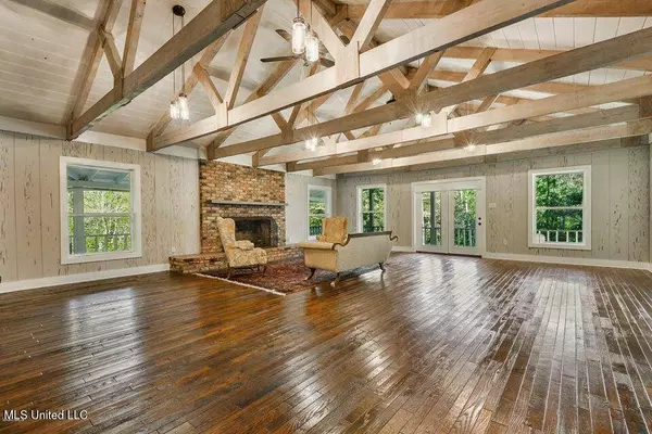 18153 Doc Lizana Rd. Road, Gulfport, MS 39503