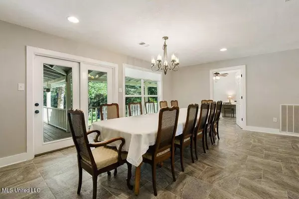 18153 Doc Lizana Rd. Road, Gulfport, MS 39503