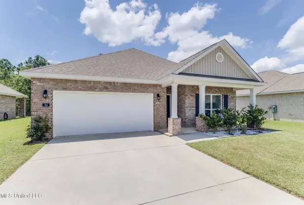 84 Saltmeadow Circle, Ocean Springs, MS 39564