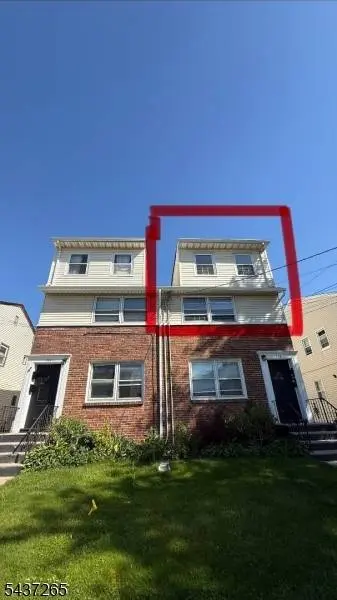 728 Thomas St, Elizabeth City, NJ 07202