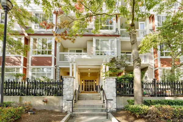 Ground Floor Gem: Your Perfect Home in Burnaby's Carmel at the Village,Hassenn Khaseipoul