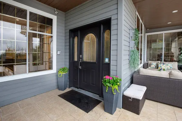 3973 Braemar PL, North Vancouver, BC V7N 4M8