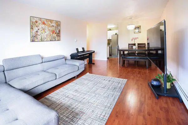 195 Mary ST #308, Port Moody, BC V3H 2P1