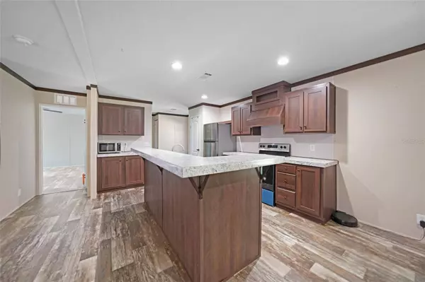 9827 SE HOTH RD, Arcadia, FL 34266