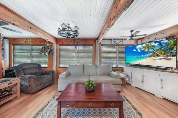 1024 NE HODENT RD, Arcadia, FL 34266