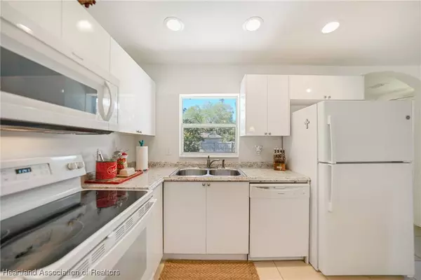 656 Concert DR, Lake Placid, FL 33852