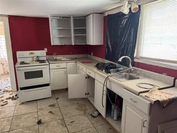 225 S HILLSBOROUGH AVE, Arcadia, FL 34266