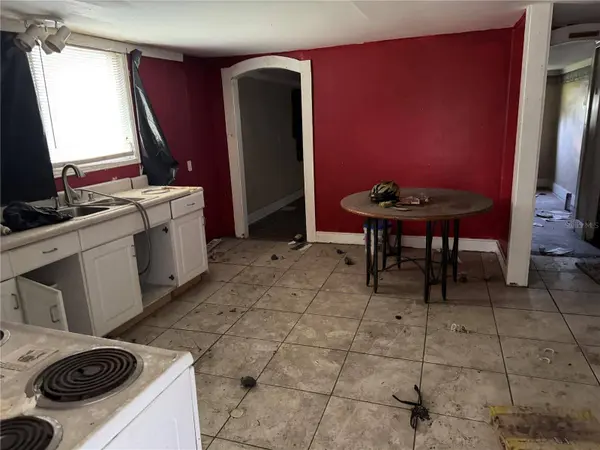 225 S HILLSBOROUGH AVE, Arcadia, FL 34266