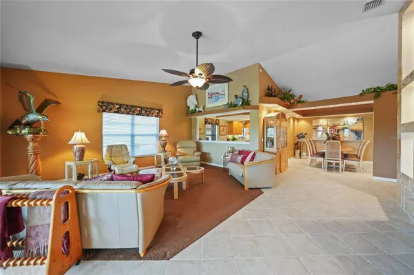 11433 SW COURTNEY DR, Lake Suzy, FL 34269