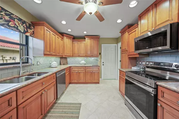 11433 SW COURTNEY DR, Lake Suzy, FL 34269