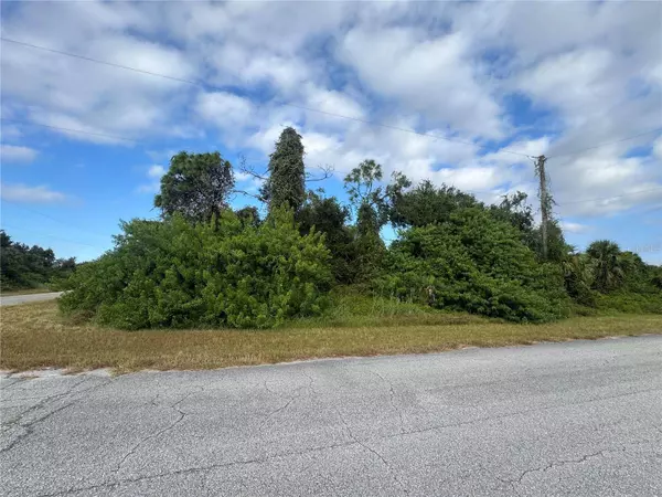 PEALE CIR, North Port, FL 34288