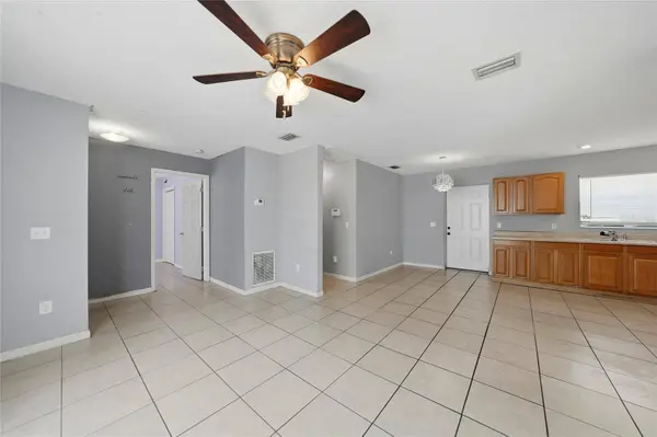 3 W MYRTLE ST, Arcadia, FL 34266