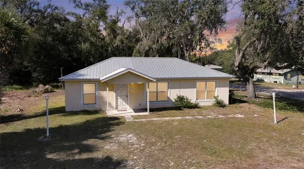 3 W MYRTLE ST, Arcadia, FL 34266