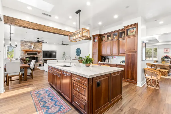 10166 Rancho Roble Rd, Escondido, CA 92026-7315