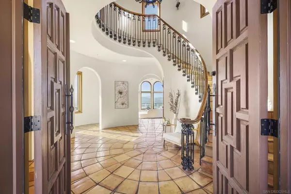 859 Cocos Dr, San Marcos, CA 92078