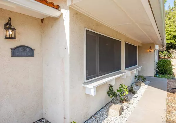 10506 Moon View Way, Escondido, CA 92026