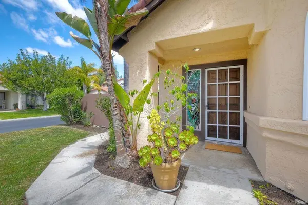 2065 Paseo Ladera, Vista, CA 92084