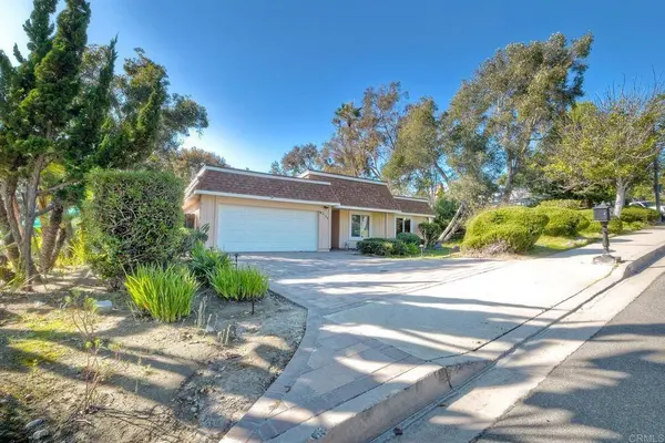 2125 Valley RD, Oceanside, CA 92056