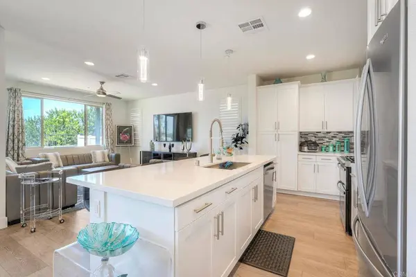 1254 Via Candelas, Oceanside, CA 92056